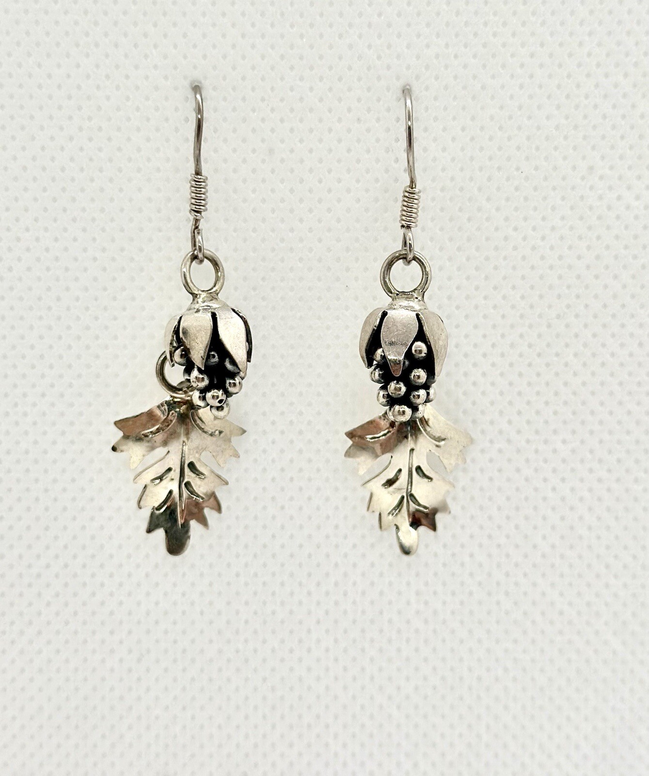 VINTAGE STERLING SILVER EARRINGS BUNCH OF GRAPES DANGLES Made In Mexico 925
