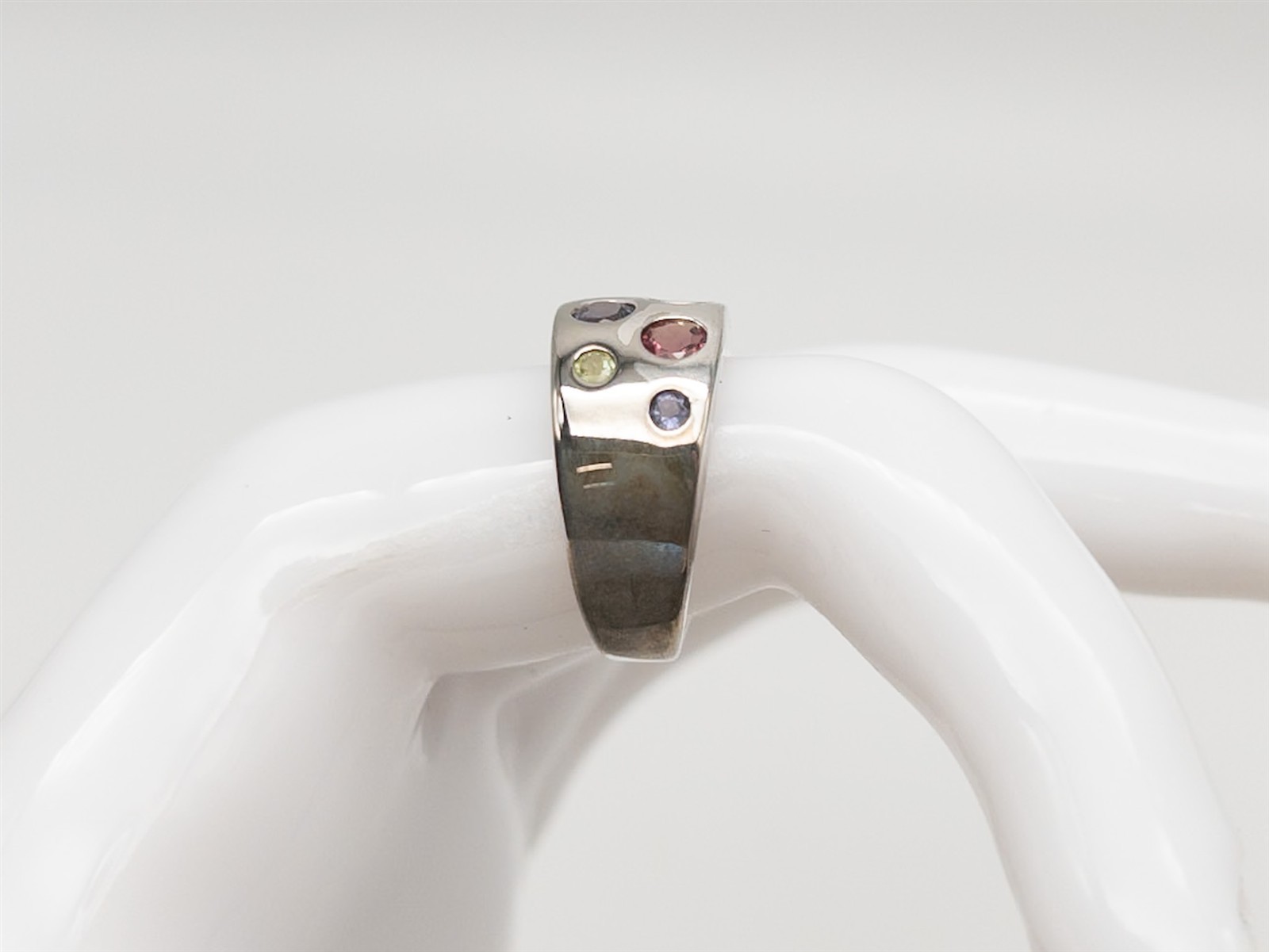 Designer $400 3ct Natural Garnet Iolite Periot Sterling Silver 10mm Band Ring