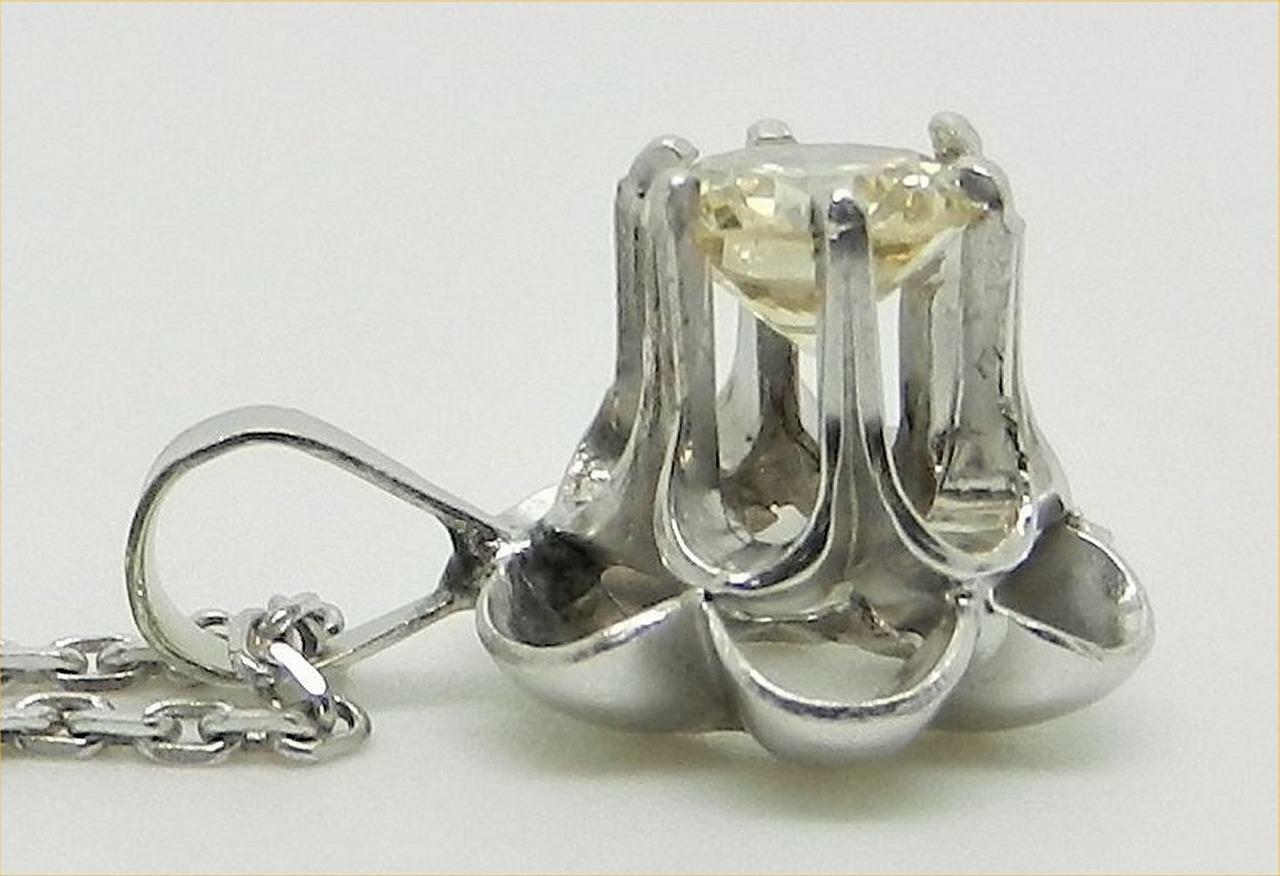 Vintage 14K White Gold 0.40 Ct Very Light Yellow Diamond Buttercup Pendant
