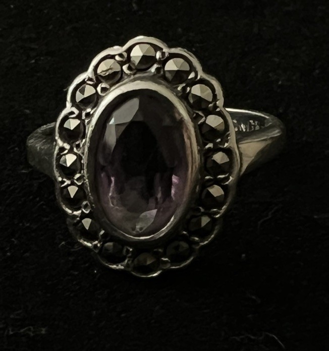 Vintage 925 Sterling Silver Marcasite & Amethyst Ring Stamped England SZ 6.75