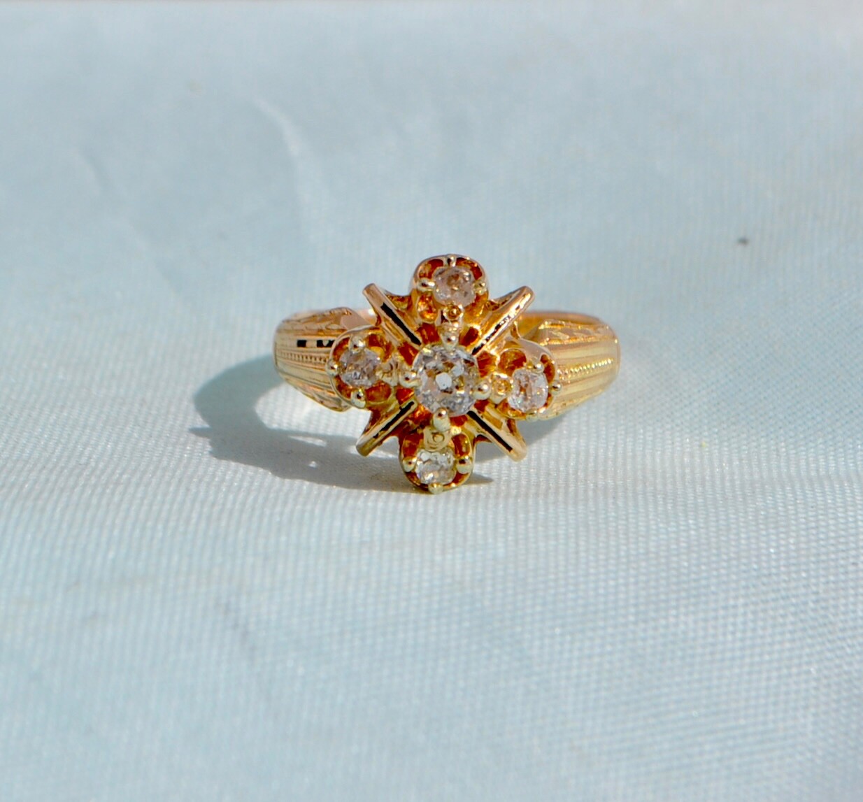 Old Antique Victorian 18K Solid Gold Old Mine Cut Diamond Ring Engraved Cluster