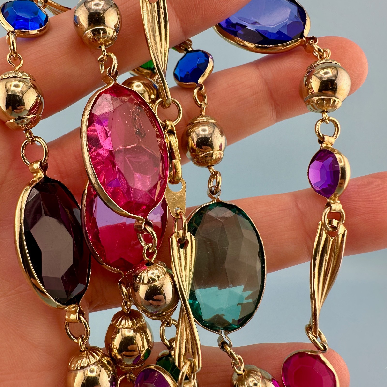Vintage Open Bezel Lucite Necklace Gold Tone Multicolor Oval Round Faceted
