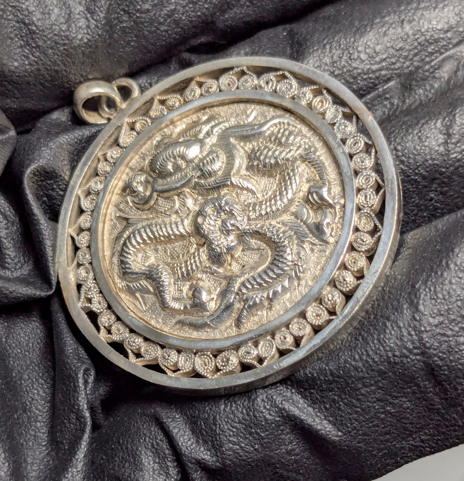 Vintage Antique Chinese 900 Silver Dragon Filigree Pendant Necklace Happiness