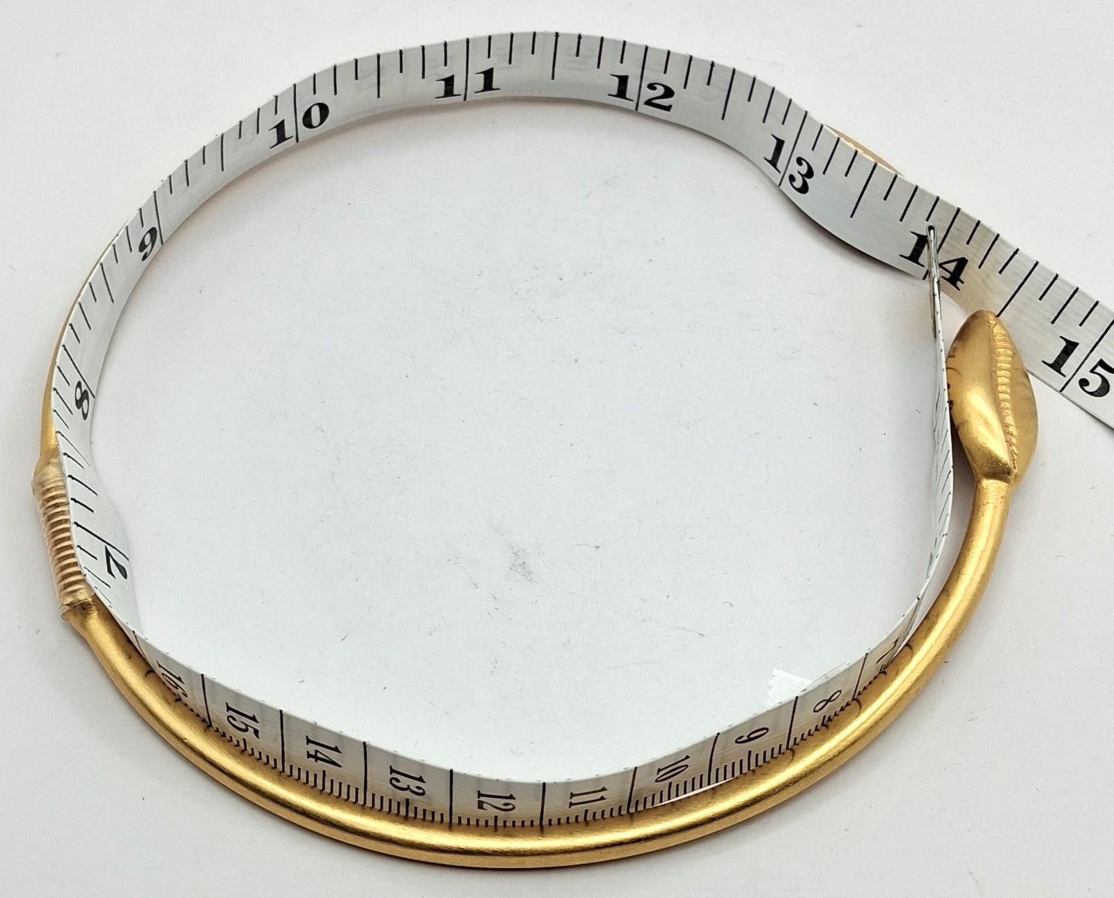 Kenneth Jay Lane KJL Brushed Gold Tone Cowrie Sea Shell Hinged Collar Necklace