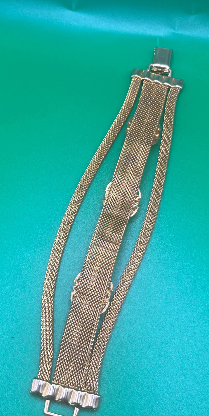 Vintage 1960s Gold Tone Mesh Chain Tiger Eye Cabochon Bracelet Celebrity ??