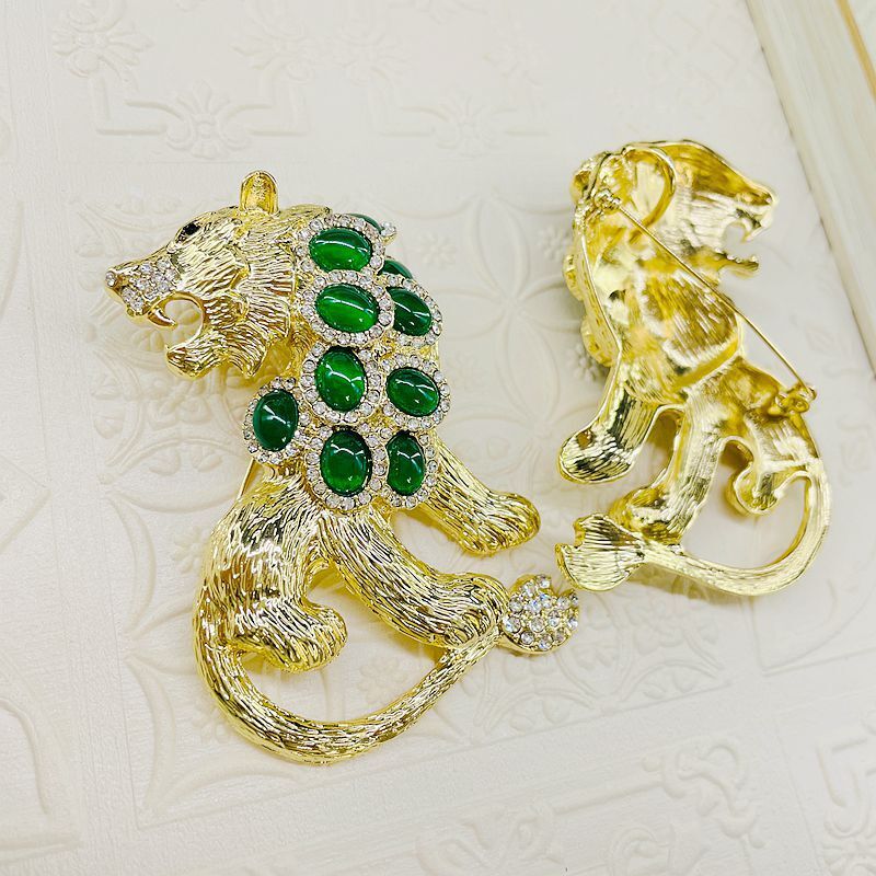 Men Women Ancient Domineering Lion Vintage Brooch Antique Jewelry Luxury Gift