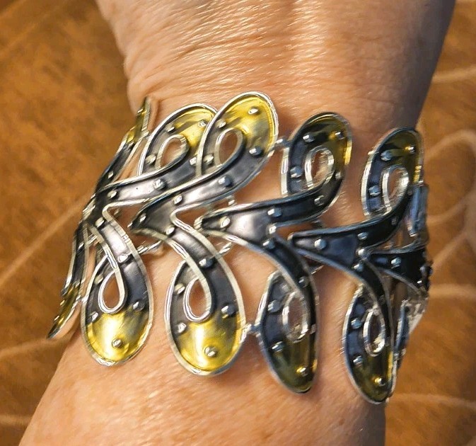 Vtg Dina Originals Silver Plated Gold & Silver Bracelet