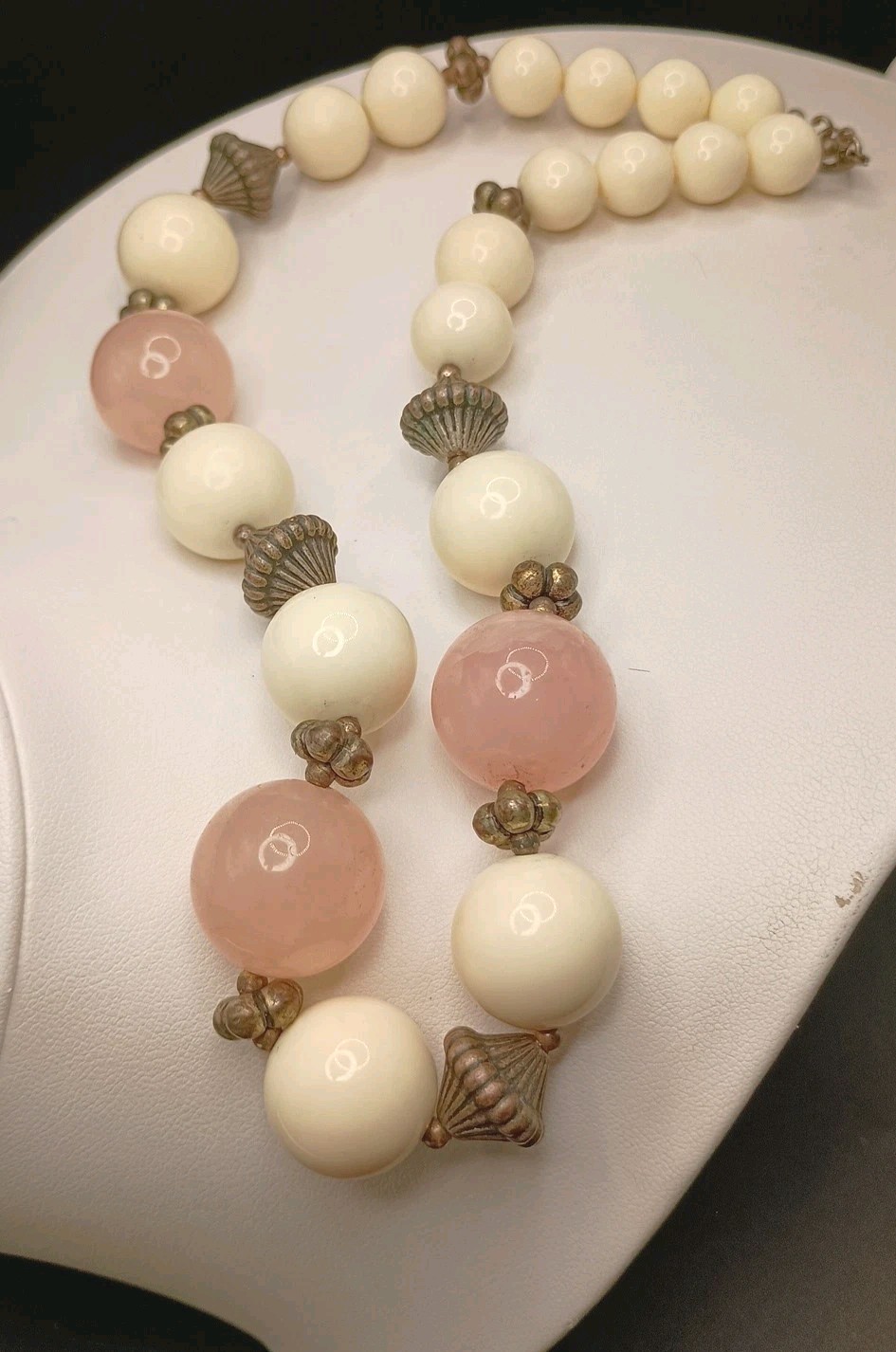 Vintage Dauplaise Beaded Necklace Rose Quartz Silver Tone Bicone Cream 18″