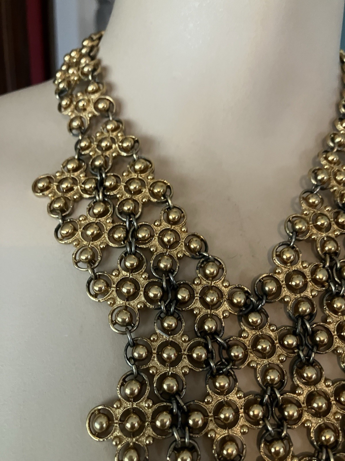 1971 MONET “MORESQUE” Gold Egypt Revive Etruscan Runway Statement Bib Necklace
