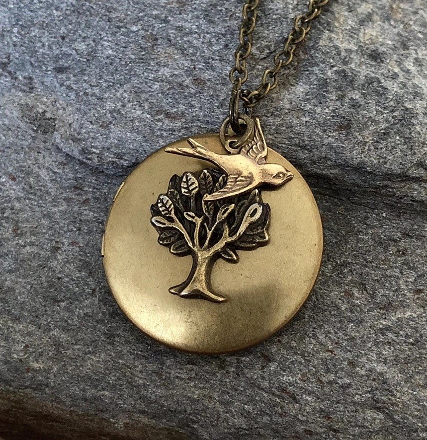 Tree Of Life w/Bird Vintage Locket Necklace, Family Photos & Keepsakes Pendant