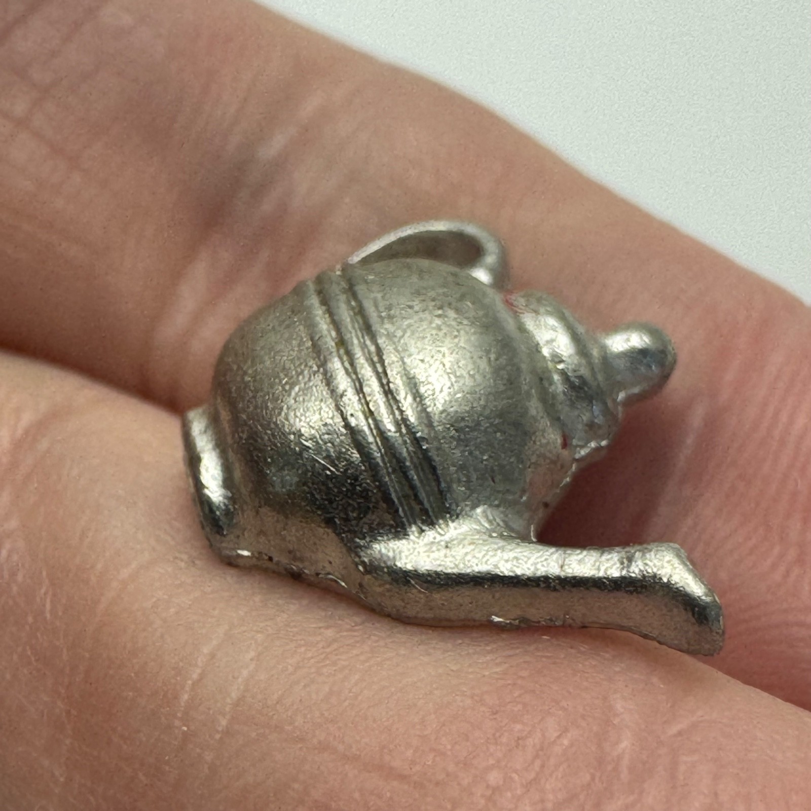 Teapot Lapel Pin Silver Tone Tea Party Collectible Kitchen 90s Souvenir Vintage