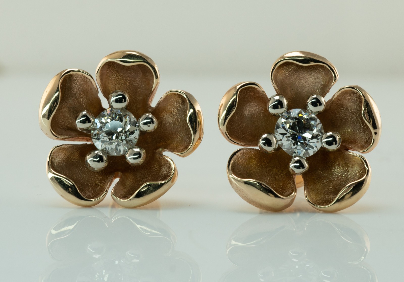 Natural Diamond Earrings Flower 14K Gold Studs Floral European cut 1.00 TDW