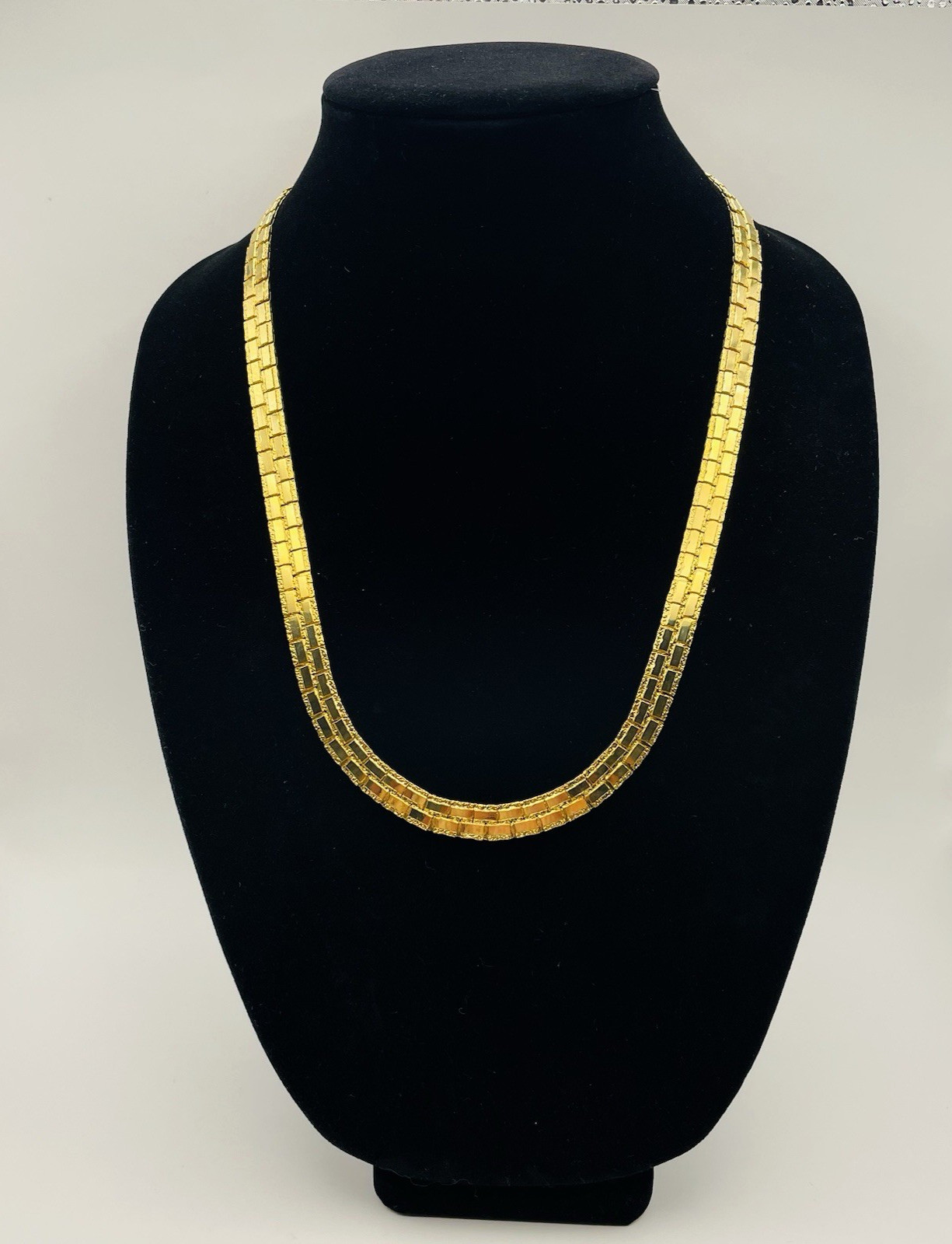 Vintage Gold Tone Smooth and Textured Wide Chain Necklace 24″ Statement