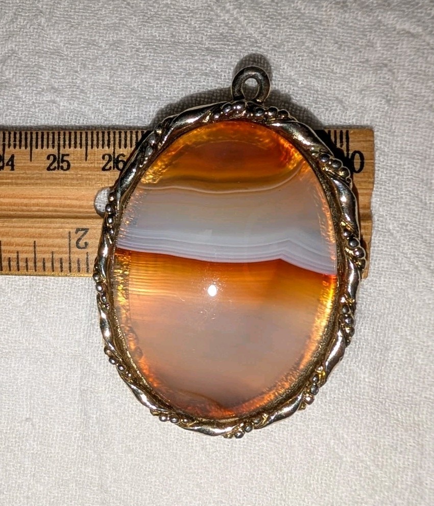 Natural Banded Agate White Brown Orange Oval Pendant Gold Tone Metal Accessory