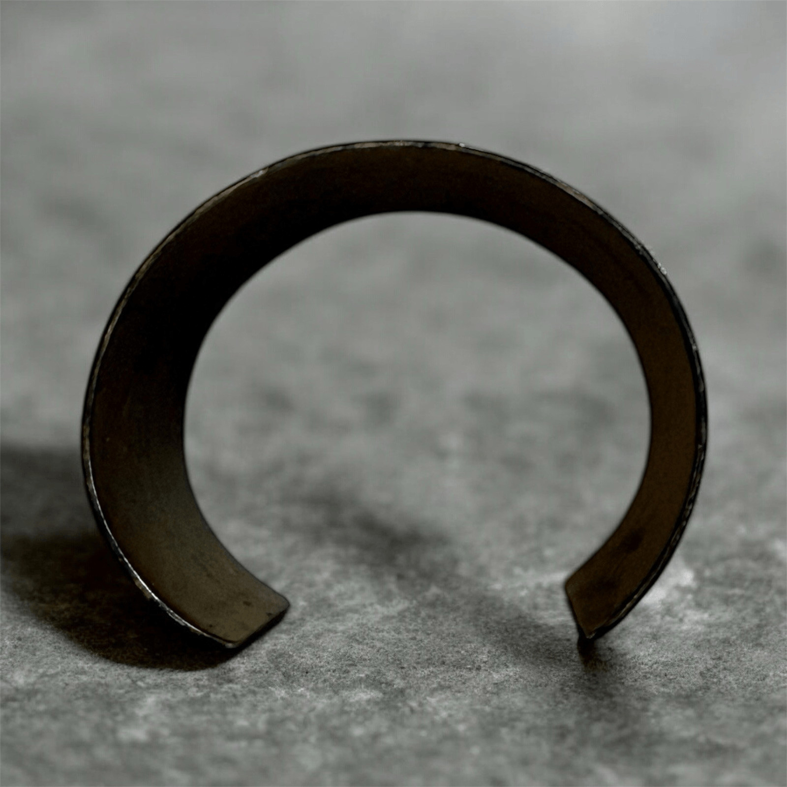 Amy Kahn Russell Cuff Bracelet Vtg Story Teller Hunting Scene Bangle Bronze