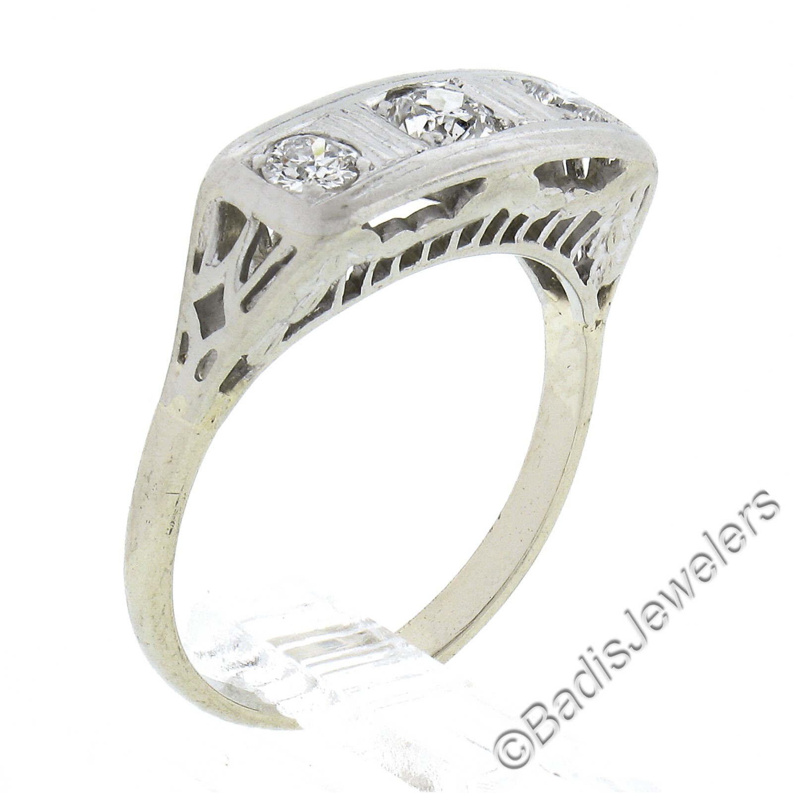 Antique Edwardian Platinum & 14K Gold 0.35ctw Diamond Filigree 3 Stone Band Ring