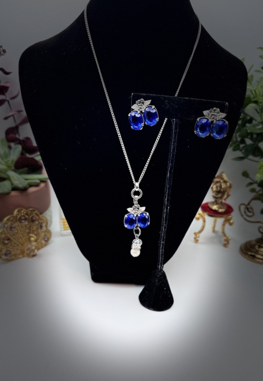 Vintage Circa 1920s Art Deco Necklace & Earrings Set Blue Glass Pearl Floral