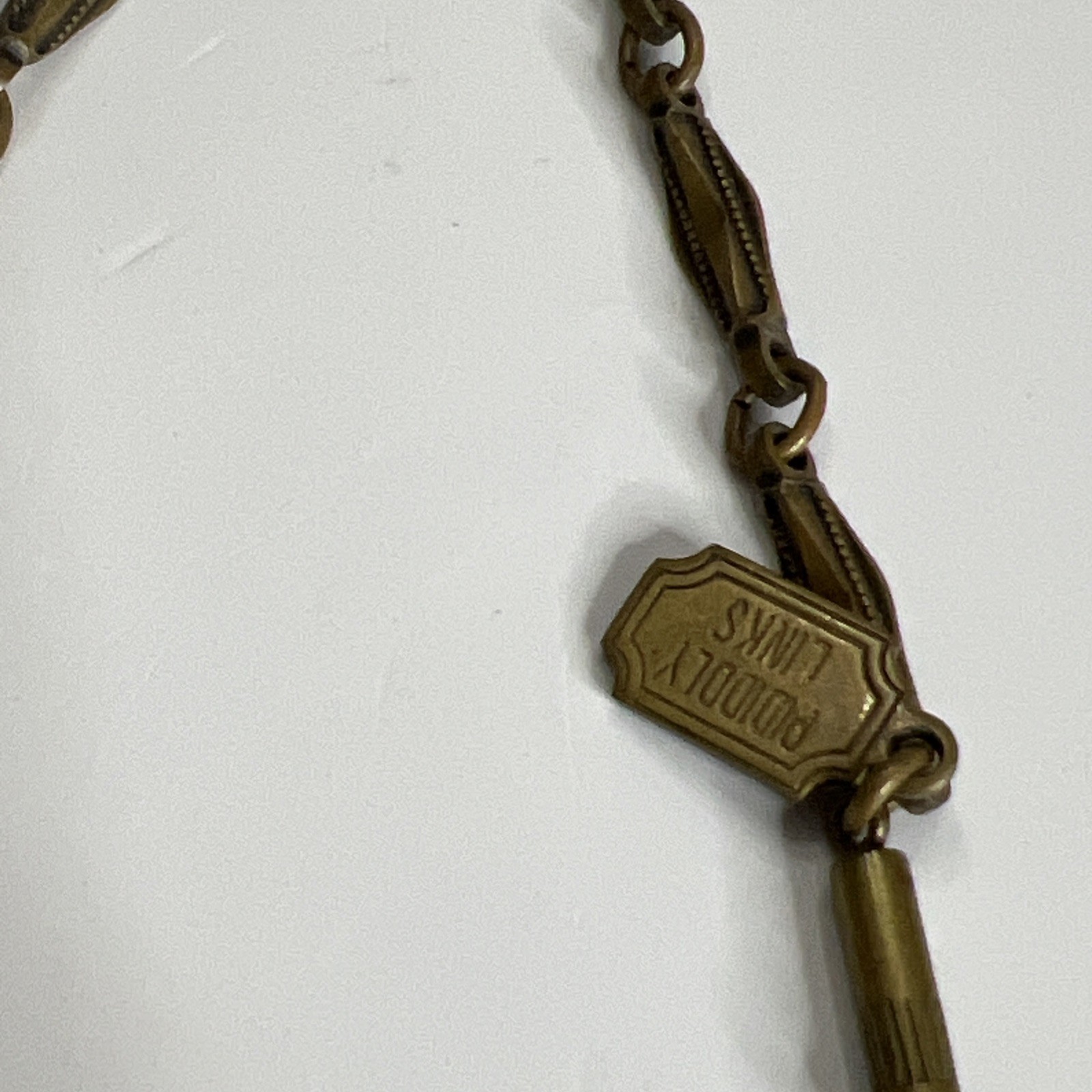 Pididdly Links Floral Locket Necklace Brass Tone Victorian Antique Style 20”