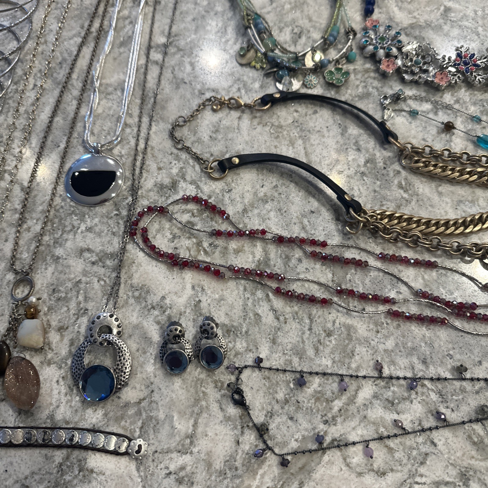 VTG TO NOW ESTATE JEWELRY LOT OF 40+ Pieces Lia Sophia Designer Gaudy Y2K