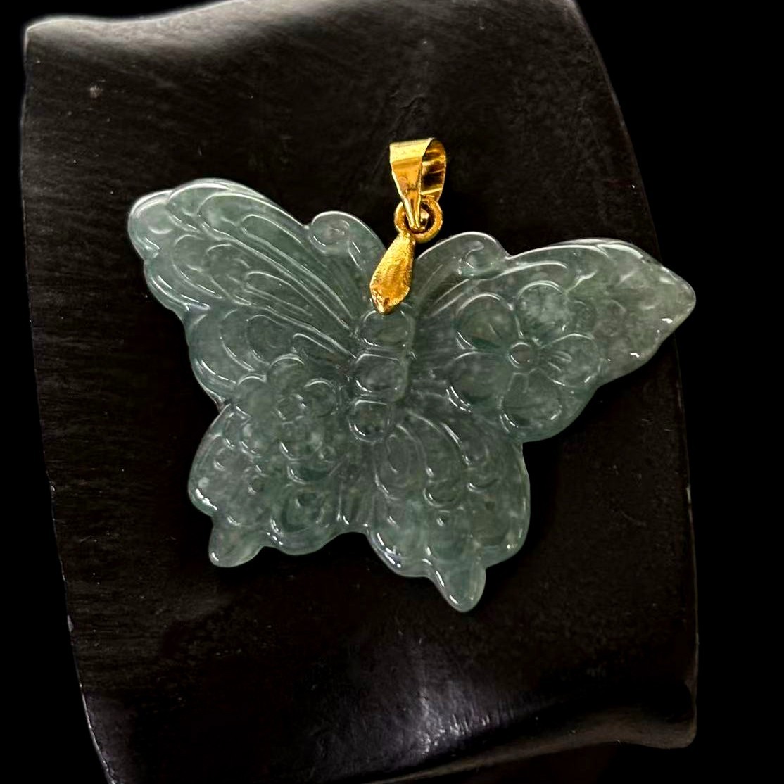 Hi-grade Translucent Natural Green Jade Jadeite Pendant Carved Butterfly,36x24mm
