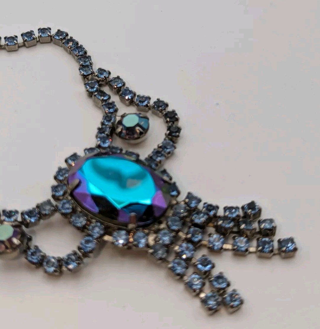 Vintage Vibrant Peacock Blue Violet Prong Set AB Rhinestone Silver Necklace