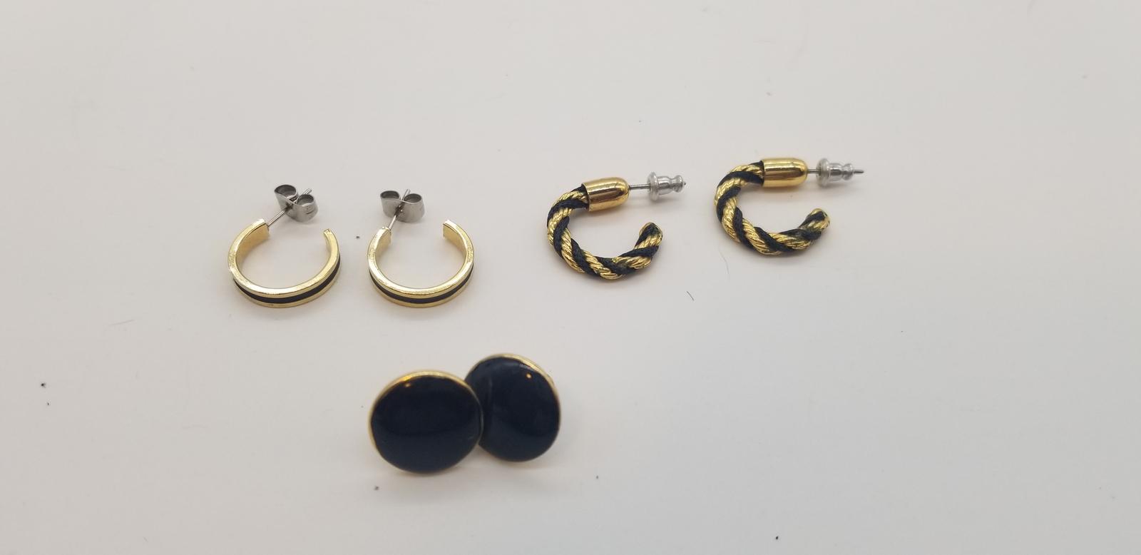Vintage Lot Of 3 Pairs Of Gold Tone & Black Pierced Earrings Different Shapes A2