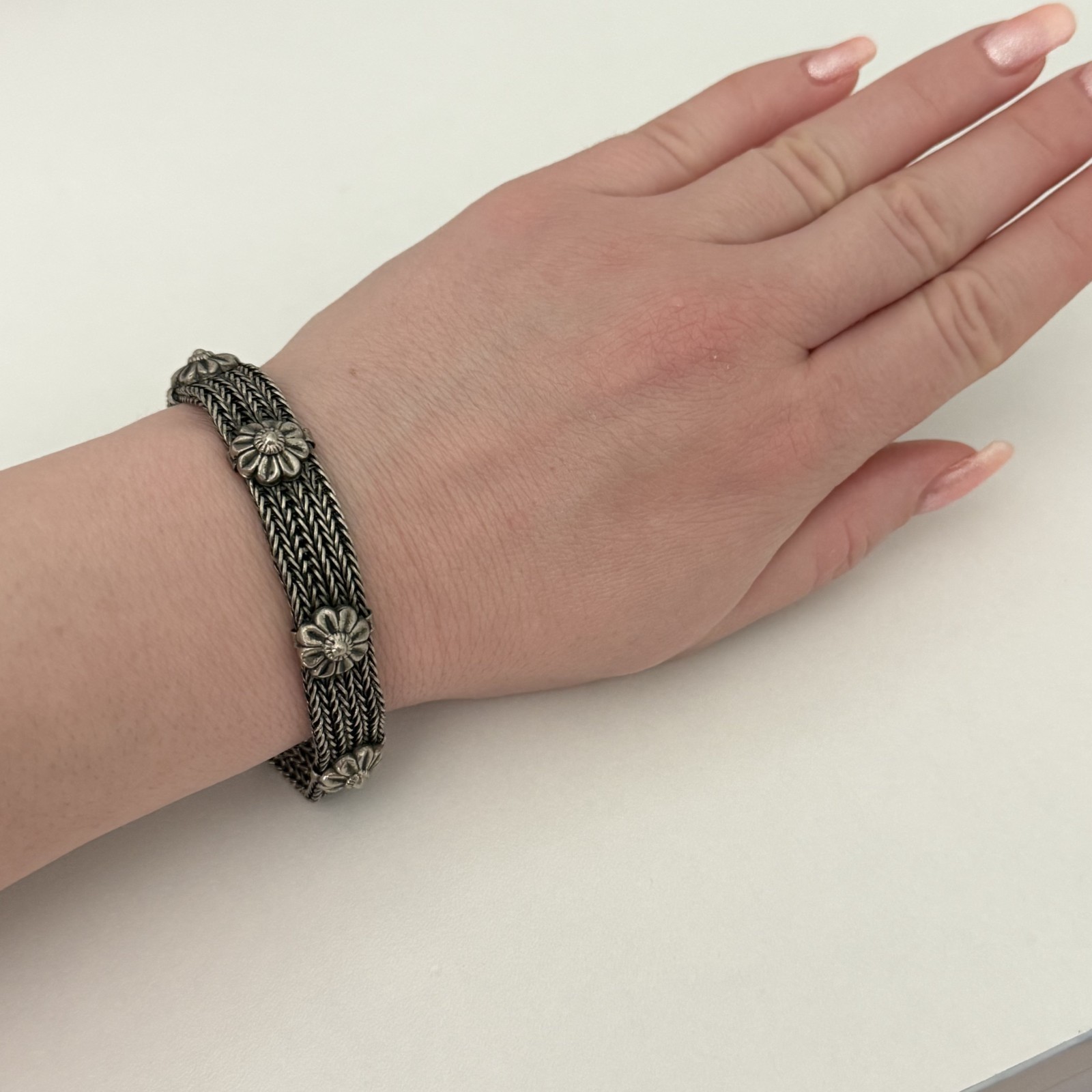 Vintage Cannetille Flower Silver Tone Chain Link Ladies Bracelet