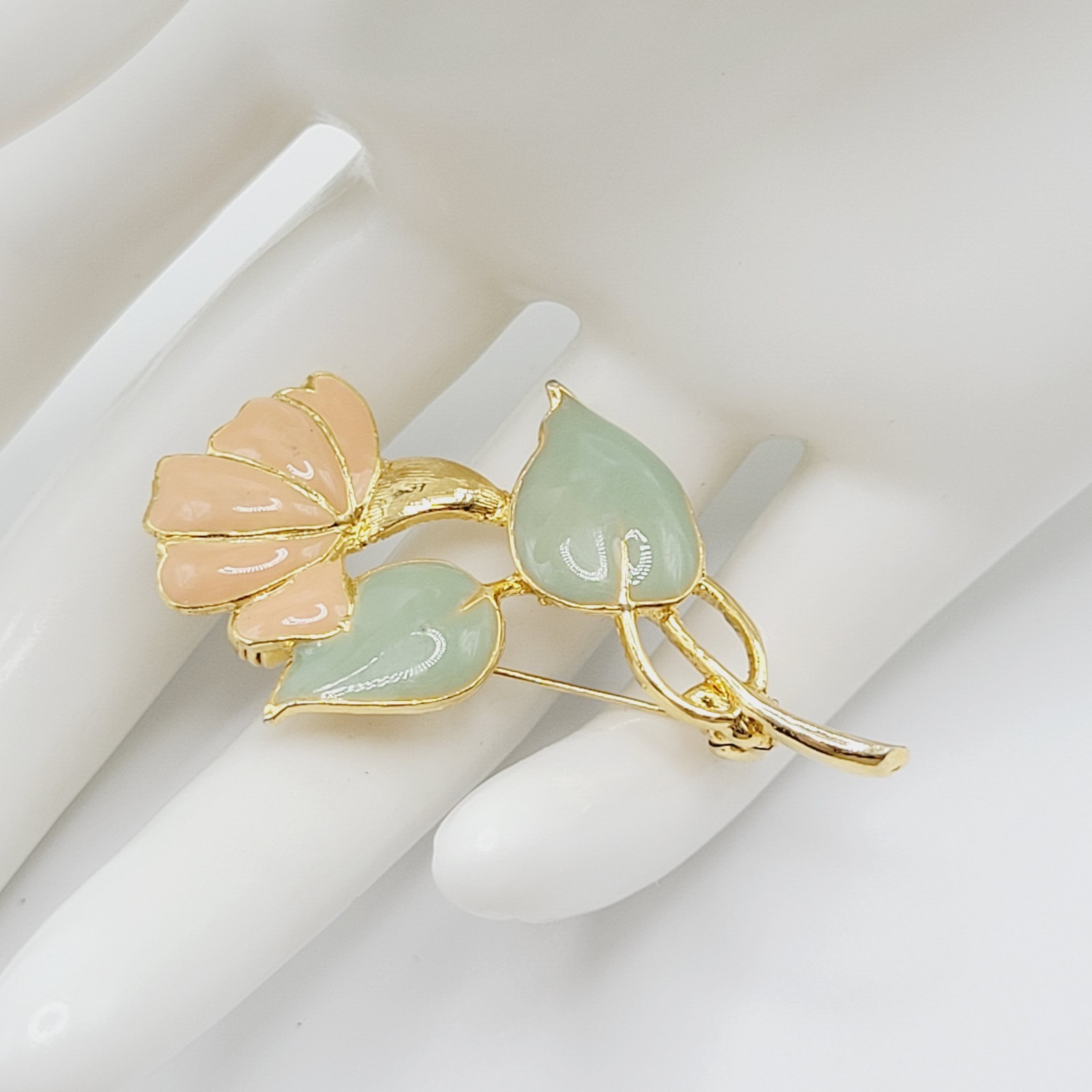 MCJ Poppy Peony Broad Blossom Flower Peach Light Green Enamel Gold Tone Brooch