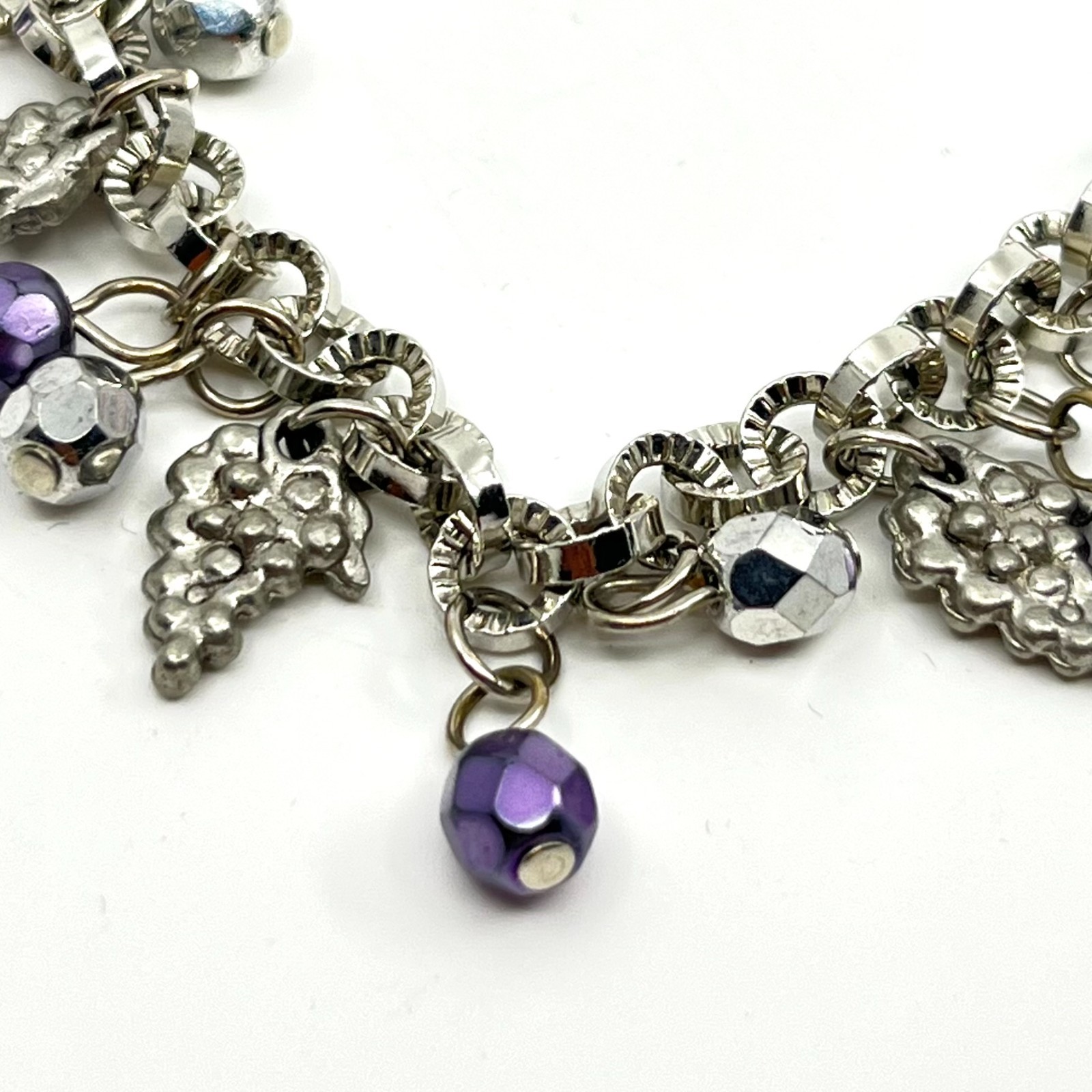 Vintage Silver Tone Purple Grape Cluster Charm Bracelet Toggle Boho Y2K 7.25″
