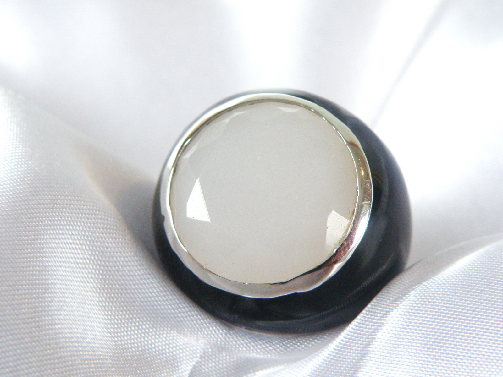 Vintage Sterling Silver 925 Quartz Black Enamel Bubble Statement Ring Size 8