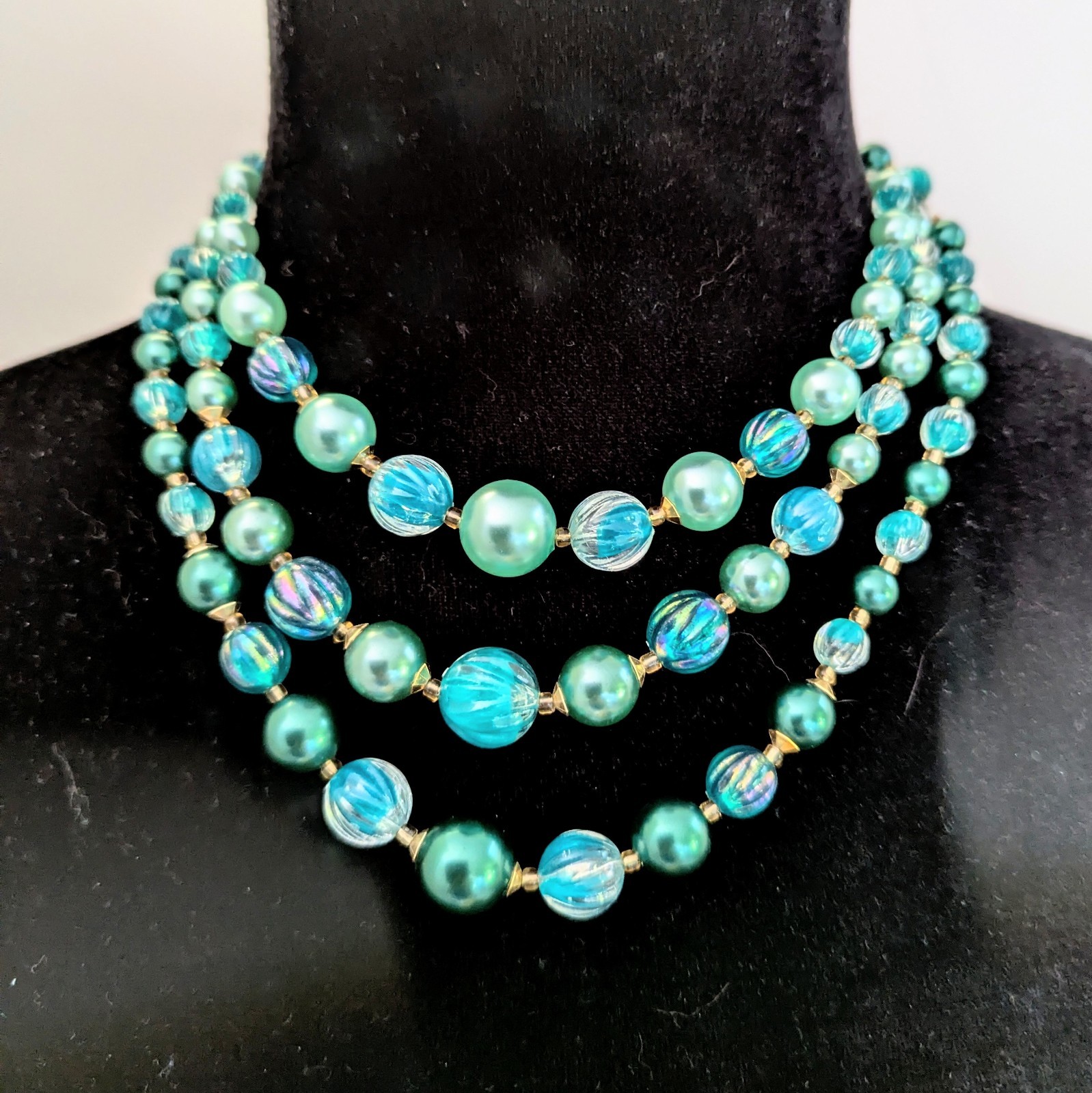 Vintage Teal Blue Multi Beaded 3 Strand Hong Kong 15-17″