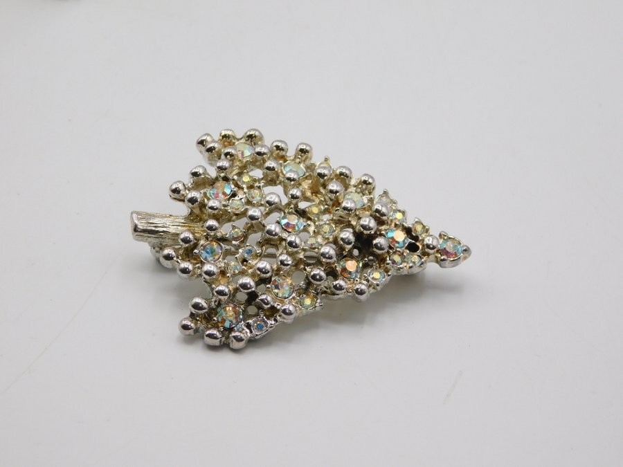 B782-VINTAGE TREE PIN/BROOCH~ABSTRACT WINTER LOOK~SILVER TONE/AB STONES~2″ X 1.5