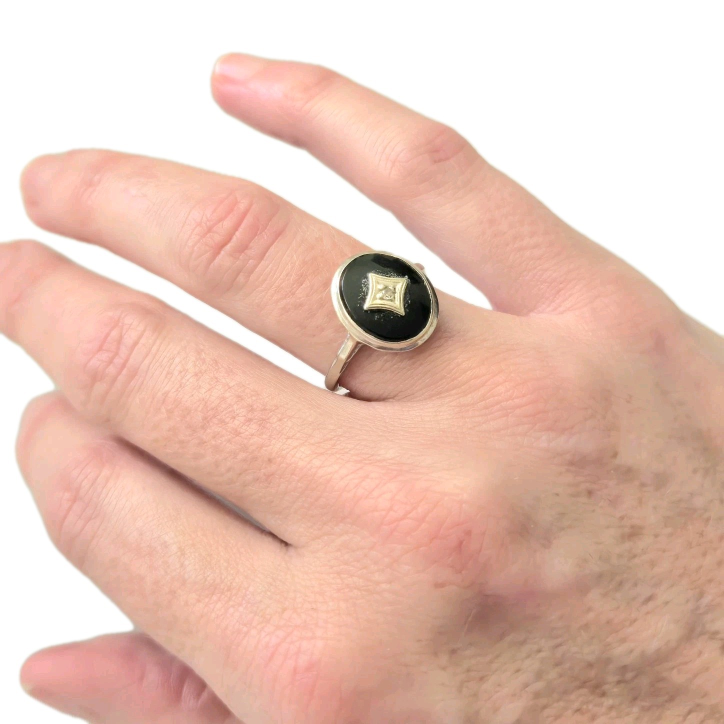 Vintage BDA 10k White Onyx Diamond Ring Sz 5.75 – 2.11 Grams