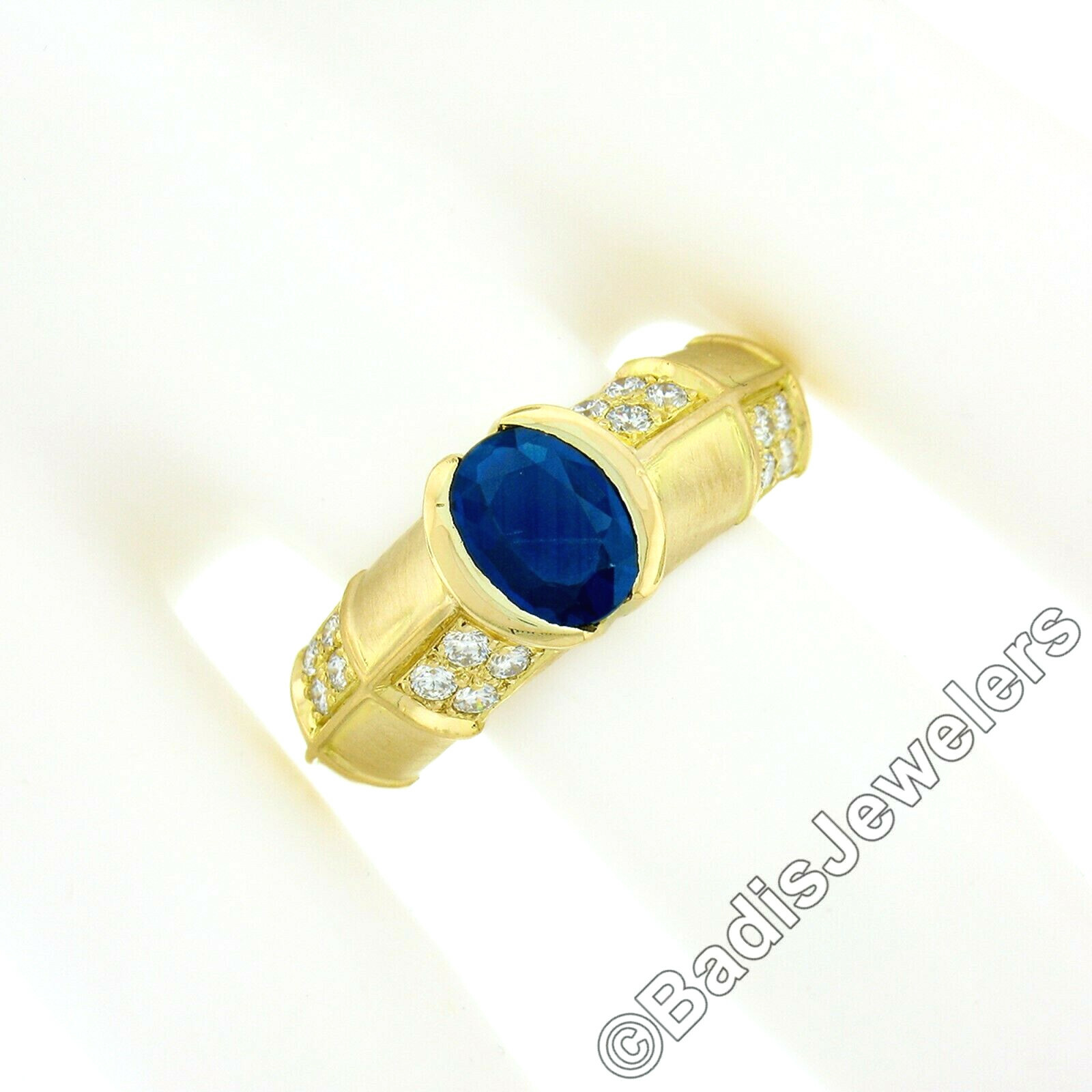 Vintage 18K Gold Oval Sapphire Solitaire w/ Pave Diamond Sides Dual Finish Ring