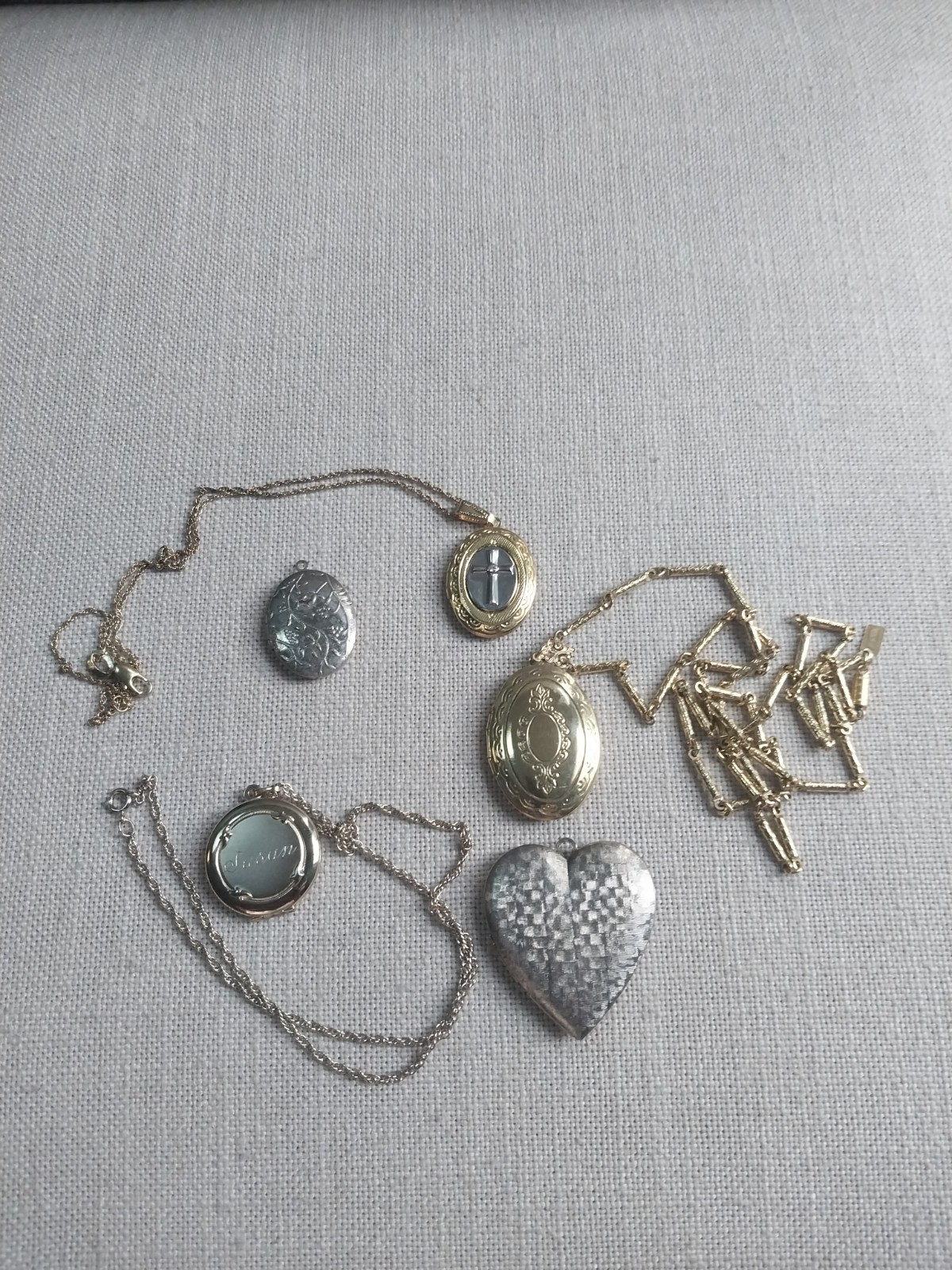 Lot Of 5 Vintage Lockets With 1 Signed Lovely And Collectible Lot