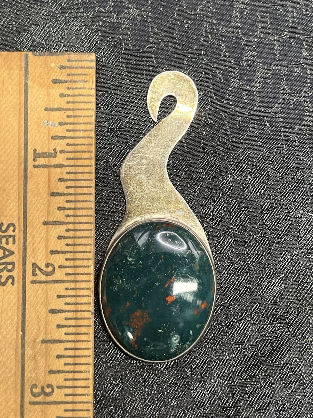 MCM 925 Sterling Silver Pendant With A Polished Cabochon Bloodstone 12.9g
