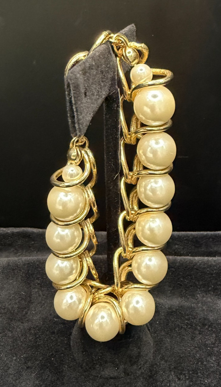 Vintage Modernist Gold Wire Wrapped Faux Pearl Bracelet | 11.4mm Statement 8″