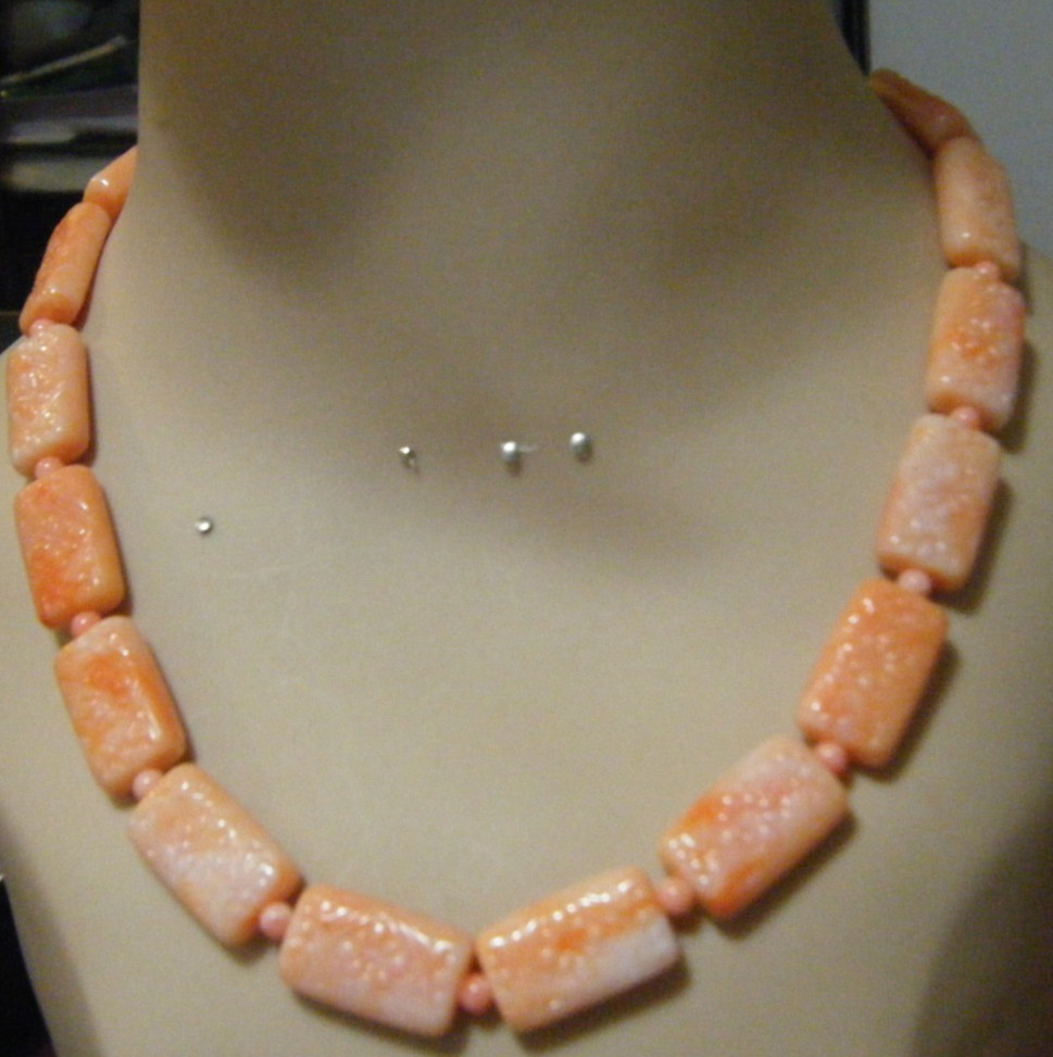 Antique Necklace faux coral Lucite large &real pink coral supportive beads