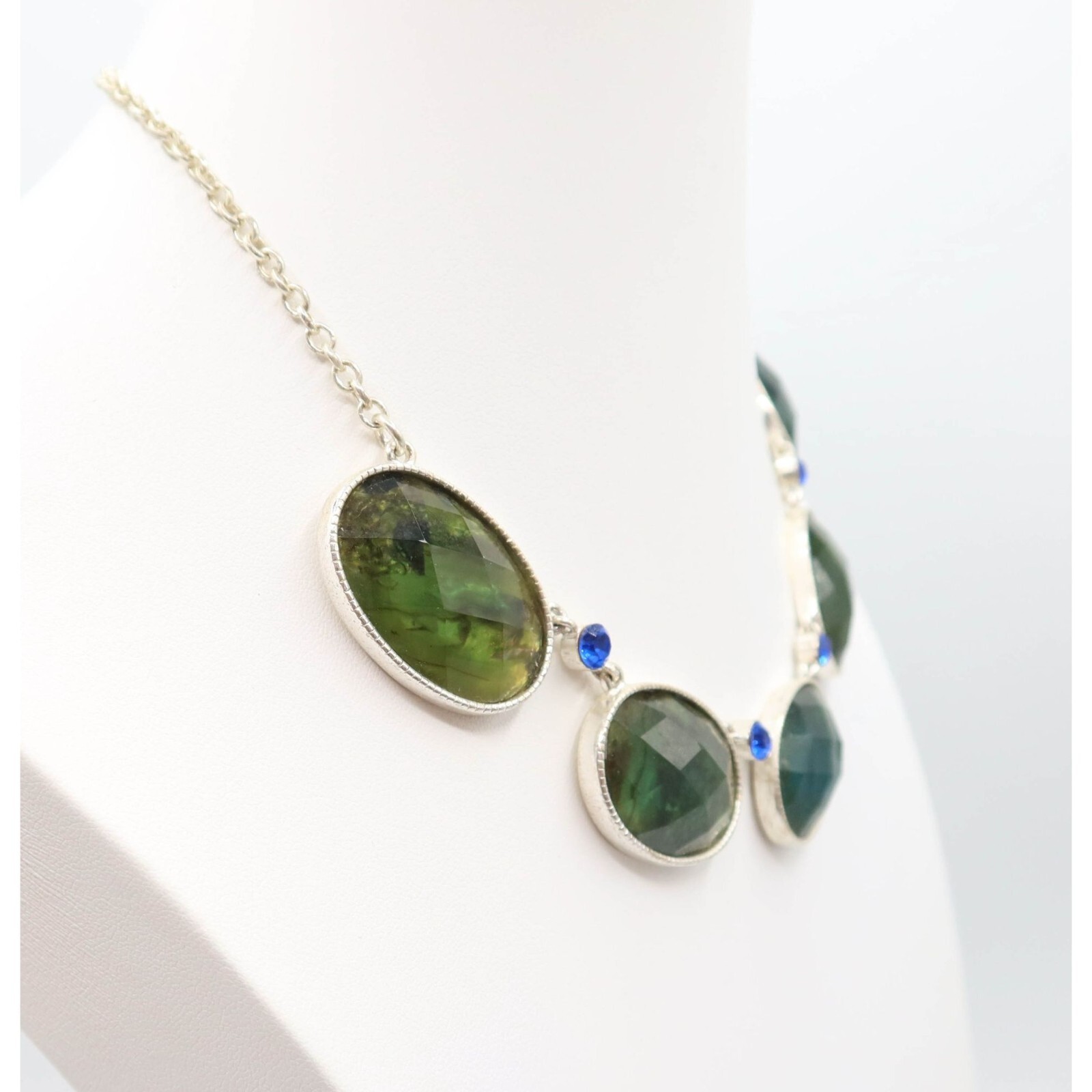 Silver Tone Blue Green Faceted Acrylic Stone Link Choker Necklace Unsigned 18.5″