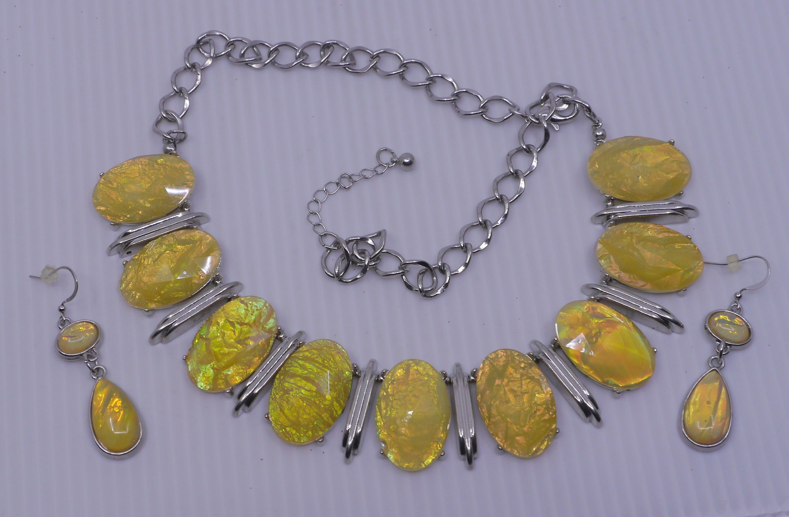 VINTAGE 22.5 IN. NECKLACE & EARRING SET w FAUX YELLOW OPALS, ART DECO DESIGN