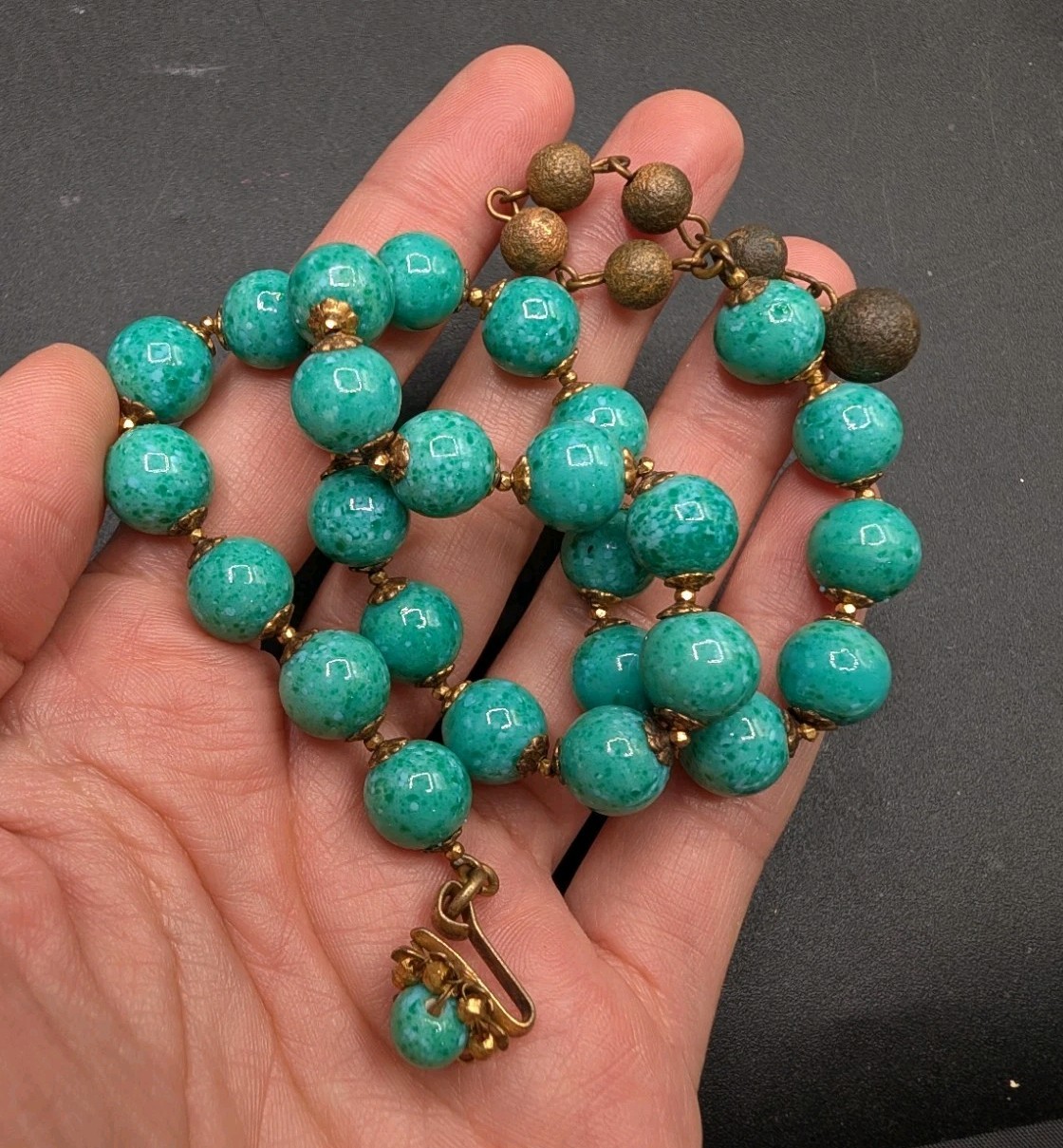 MIRIAM HASKELL Green Speckled Peking Faux Jade Glass Bead Necklace Earrings Set