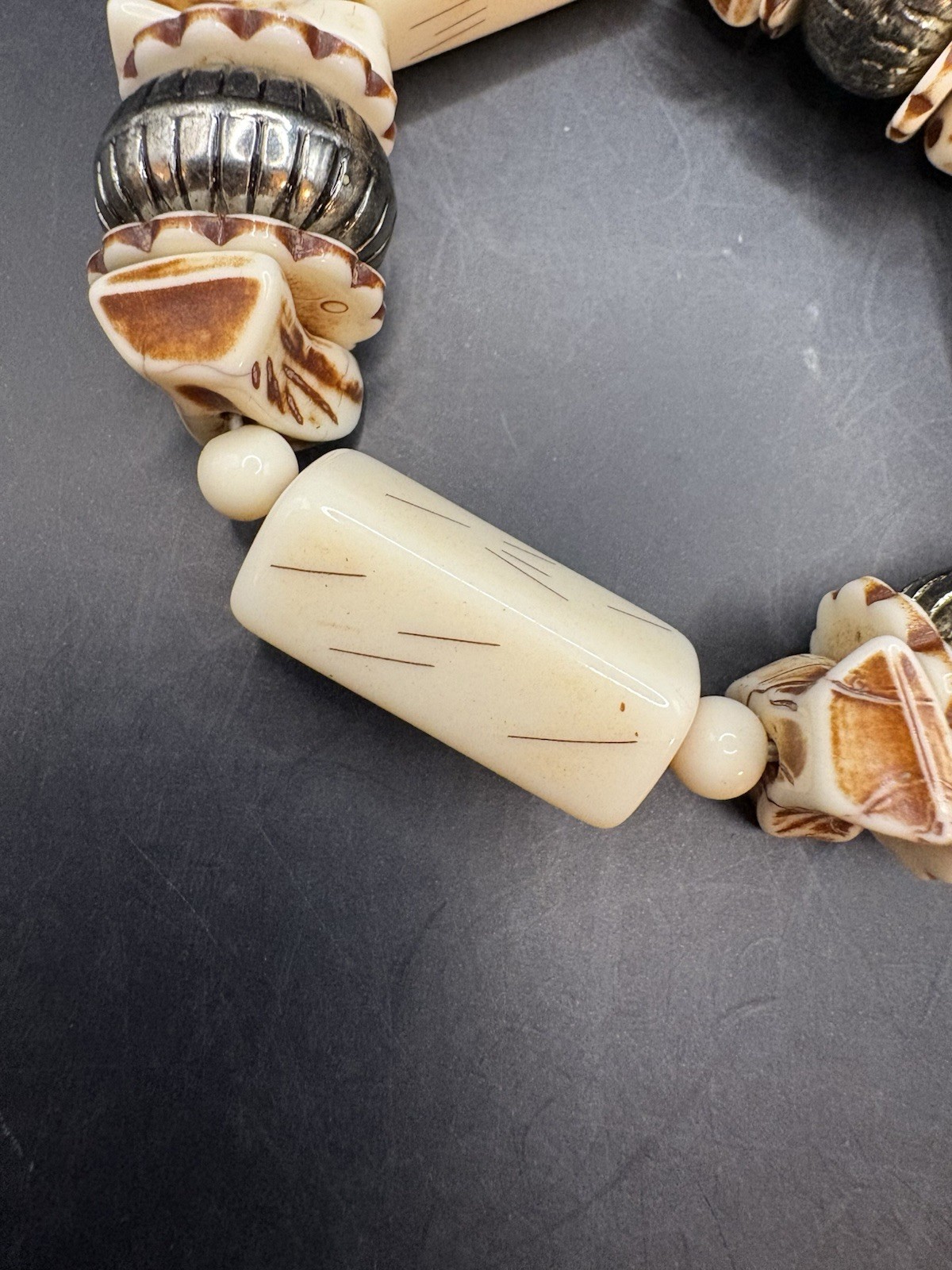 Vintage Beaded and Silver Bracelet Stretch Tan White Brown