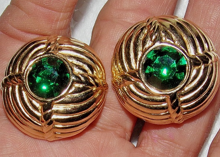 JAW DROPPING signed Ciner earrings with amazing green stones-OMG!!
