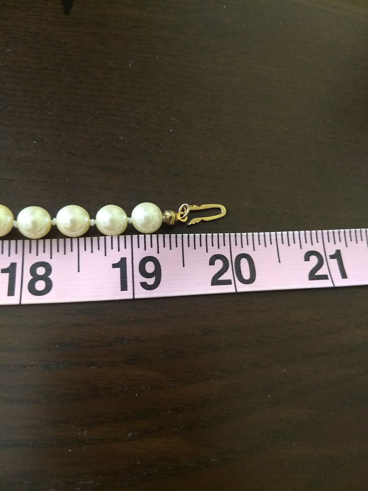 Avon Faux Pearl Knotted Necklace Gold Tone Fish Hook Clasp Classic Quiet Luxury