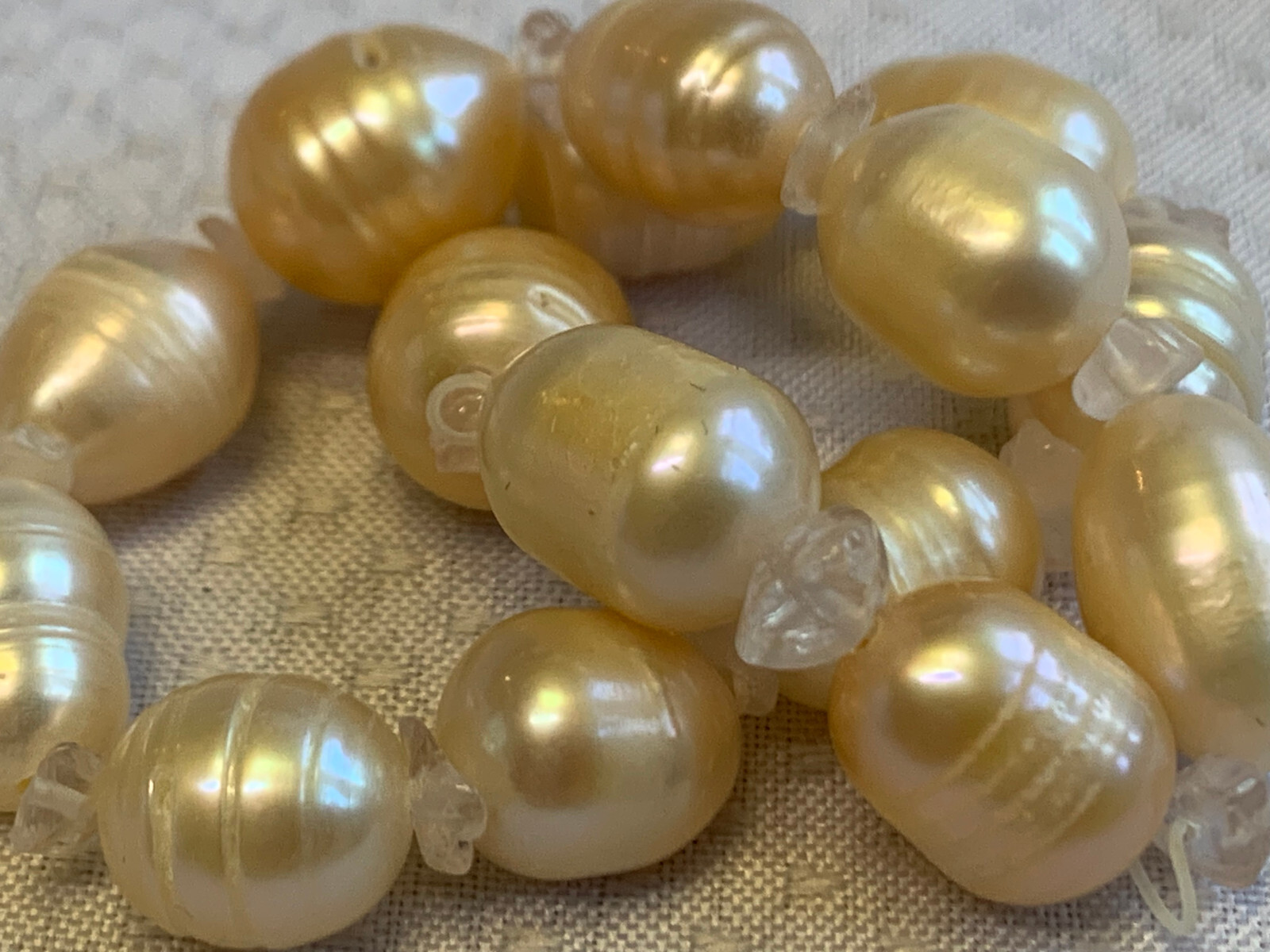 Vtg Pearl Jewelry Lot 19″ Necklace & Bracelets Multicolor AIL Aluma USA Inc