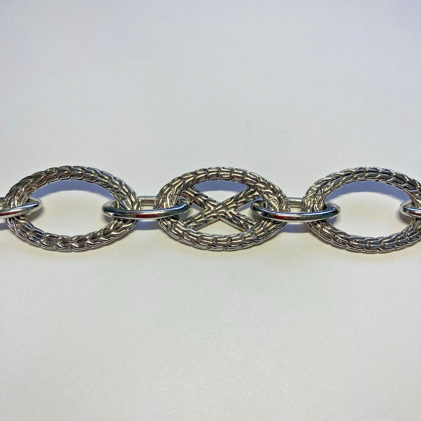 Vintage Silver Tone Oval Chain X Cross Rhinestone Necklace 17.5 in