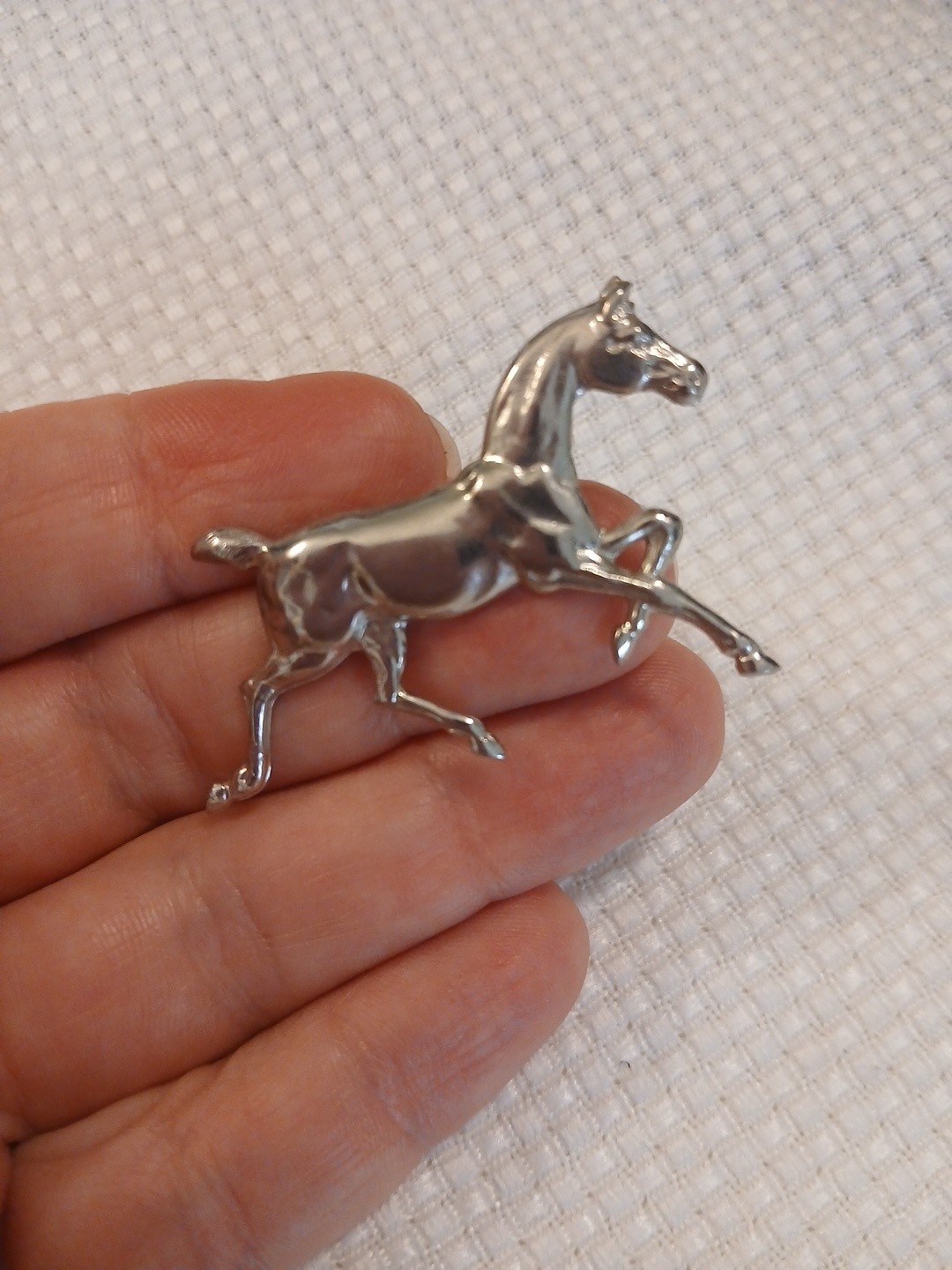 Vintage Beau Sterling Silver Horse Pin Brooch Equestrian Trotting Running 1.5″