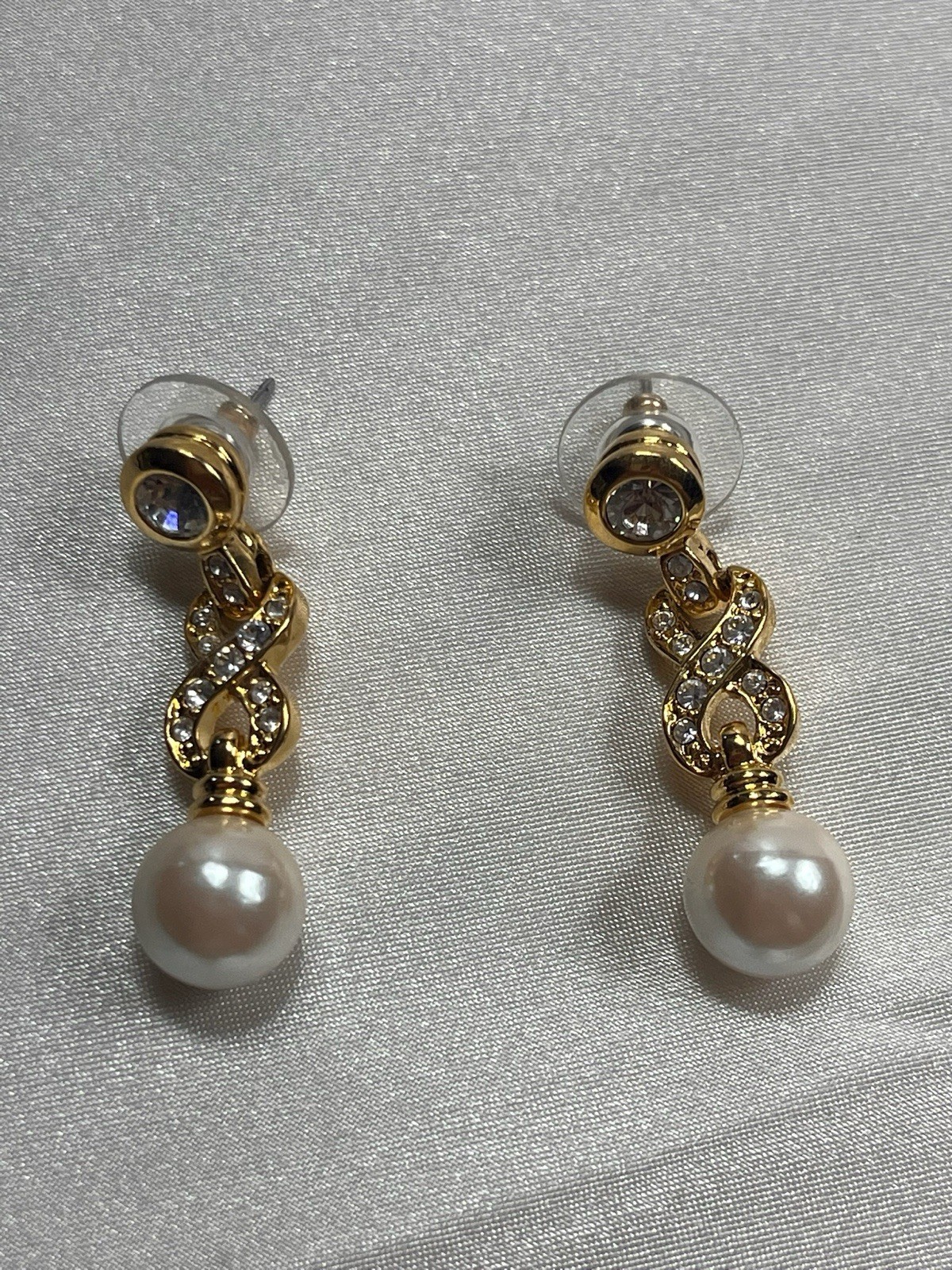 Vintage Post Dangle Drop Earrings Gold Tone Embellished Imitation_Pearl Earrings