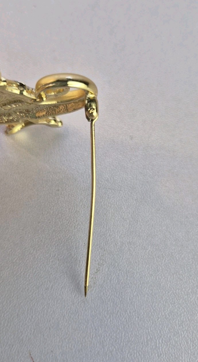 Genie Lamp Brooch AJC Matte Gold Tone Finish Rhinestone Aladdin Costume Pin