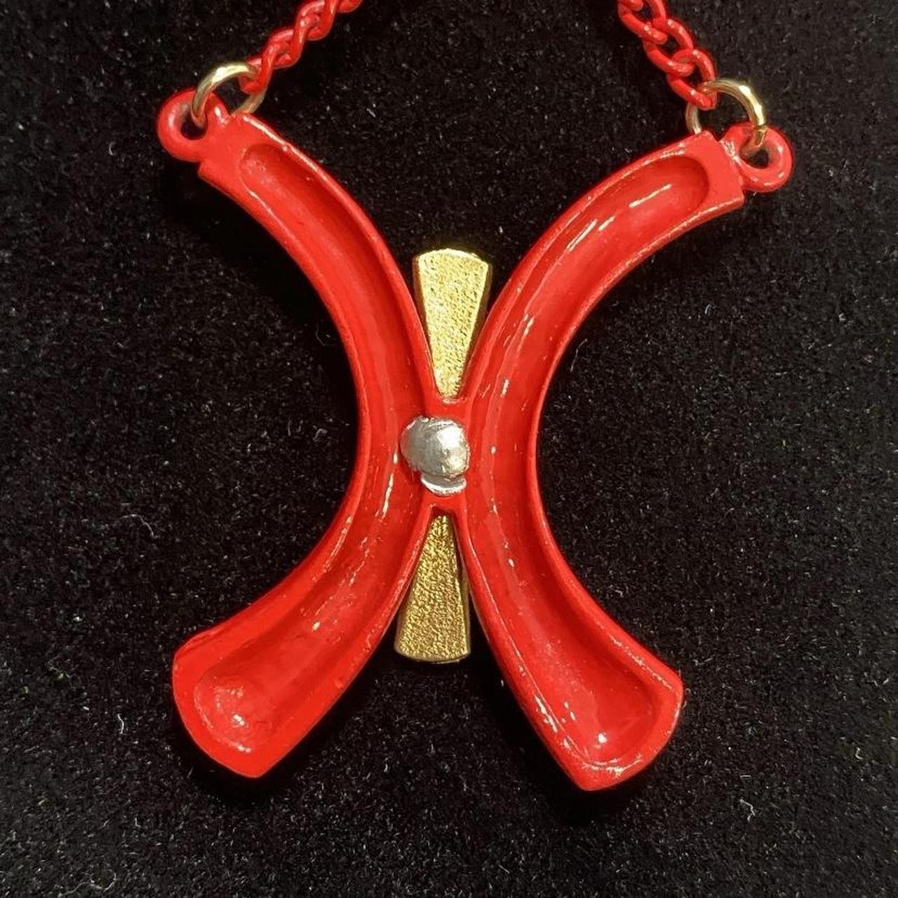 Vintage Necklace Red Enamel Goldtone 60s or 80s 15.5″ Long